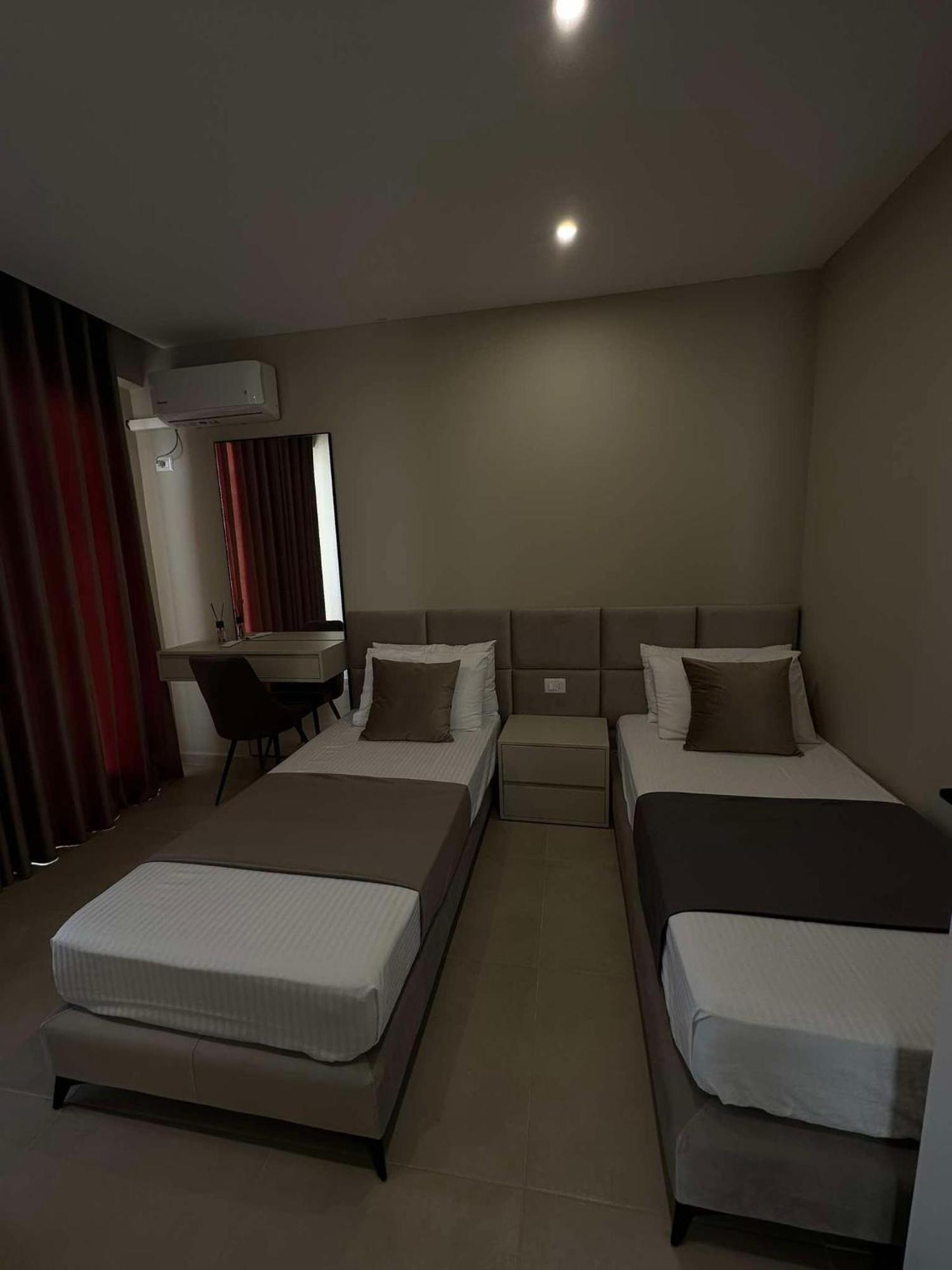 Sea View Apartment Luxury Vlore Exterior photo